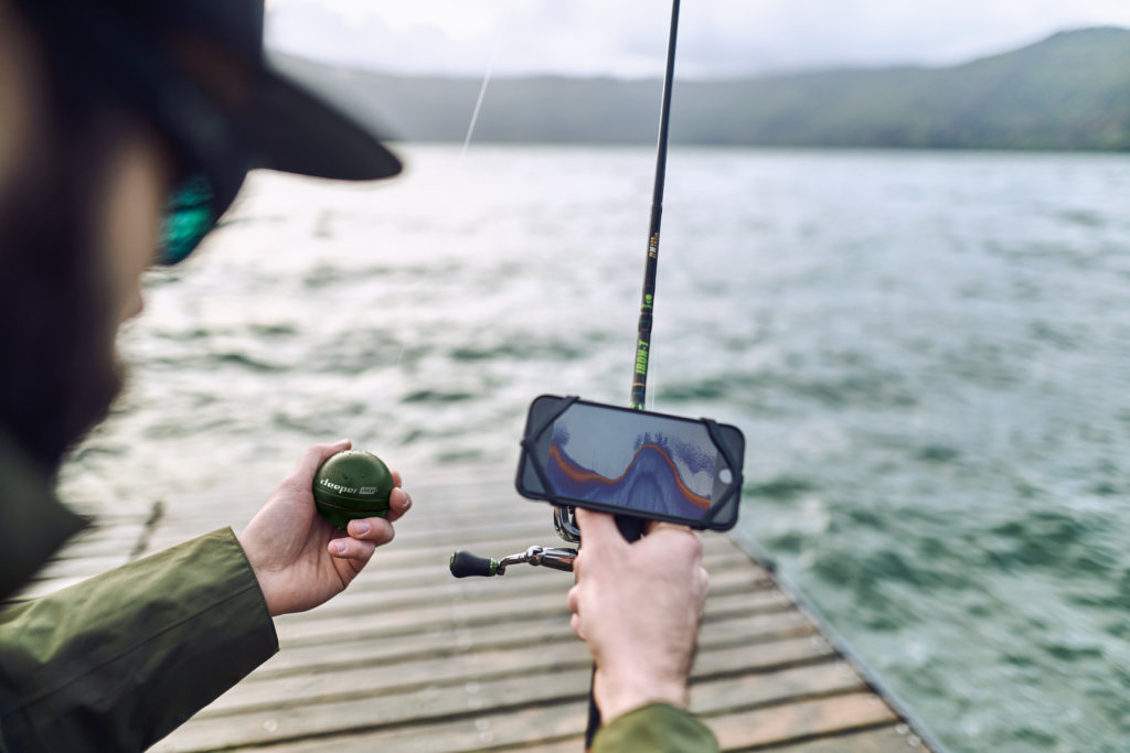 Customer Success Story: Deeper's Smart Fish Finder – Jauch Blog